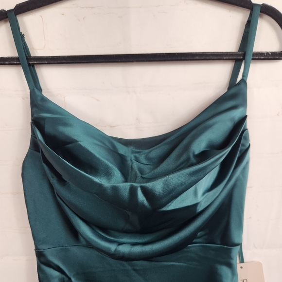 Revelry Skye Satin Bridesmaid Cowl Neck Maxi Dress Classic Emerald - 714 Size 2 - Picture 4 of 13